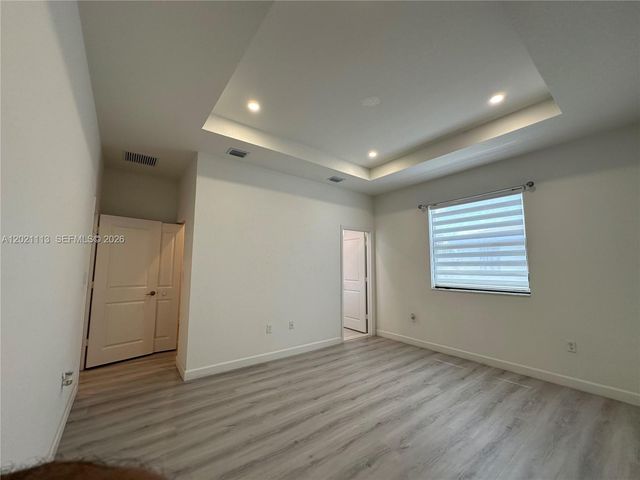 20352 NW 6th Ave, Miami Gardens, FL 33169