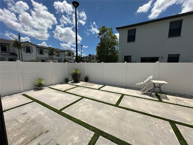 20352 NW 6th Ave, Miami Gardens, FL 33169
