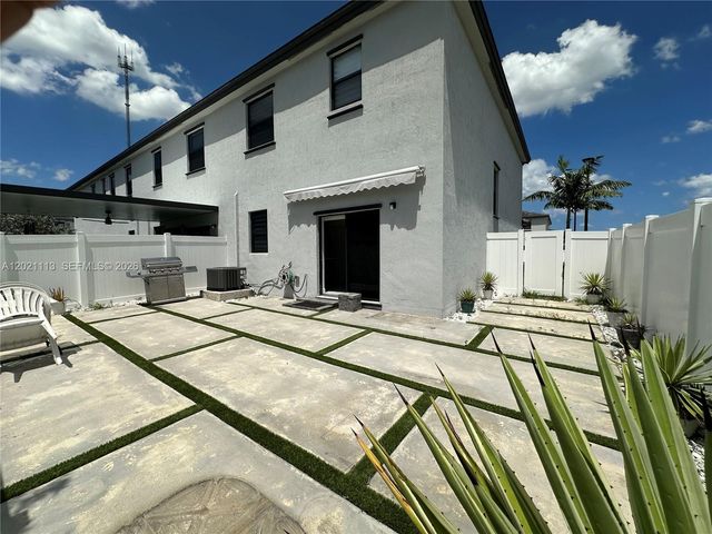 20352 NW 6th Ave, Miami Gardens, FL 33169