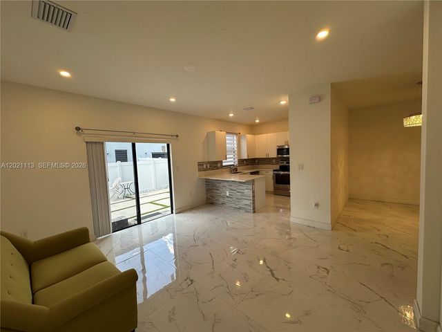 20352 NW 6th Ave, Miami Gardens, FL 33169