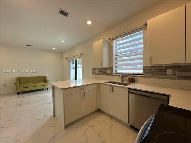 20352 NW 6th Ave, Miami Gardens, FL 33169