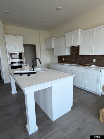 12019 S 44 Street, Bellevue, NE 68123