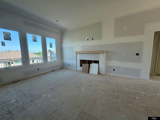 12019 S 44 Street, Bellevue, NE 68123