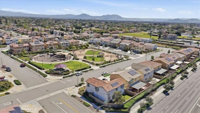 7512 Sleepy Creek, Fontana, CA 92336