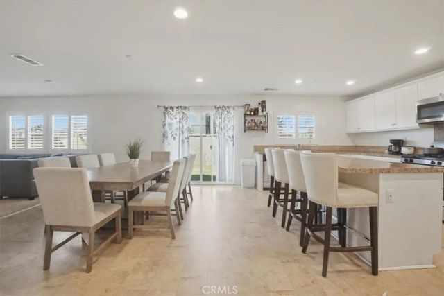 7512 Sleepy Creek, Fontana, CA 92336