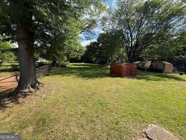 528 Pinecrest Drive, Riverdale, GA 30274