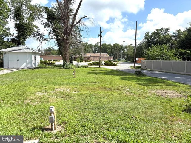 1014 NEW PEAR ST, Vineland, NJ 08360