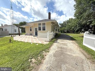1014 NEW PEAR ST, Vineland, NJ 08360