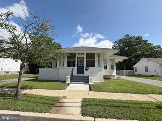 1014 NEW PEAR ST, Vineland, NJ 08360