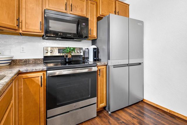 503 RUSCH DRIVE, Combined Locks, WI 54113