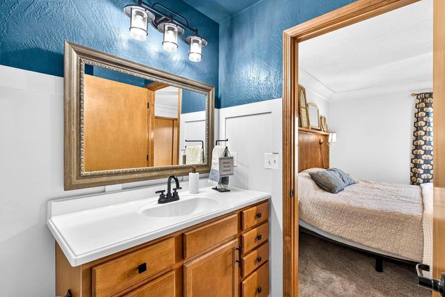 503 RUSCH DRIVE, Combined Locks, WI 54113