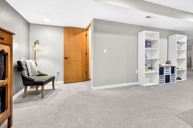 503 RUSCH DRIVE, Combined Locks, WI 54113