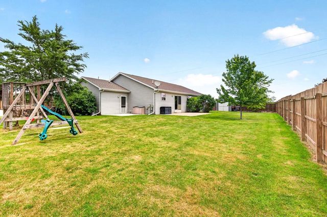 503 RUSCH DRIVE, Combined Locks, WI 54113
