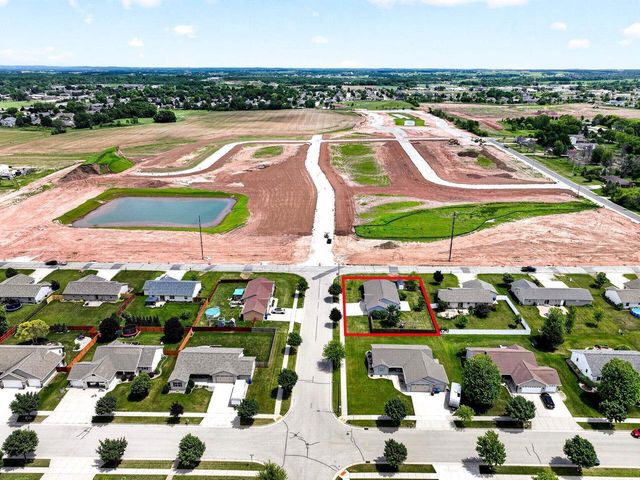 503 RUSCH DRIVE, Combined Locks, WI 54113
