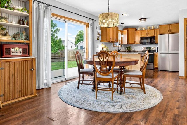 503 RUSCH DRIVE, Combined Locks, WI 54113