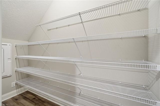 204 Thornwood DR, Suffolk, VA 23435