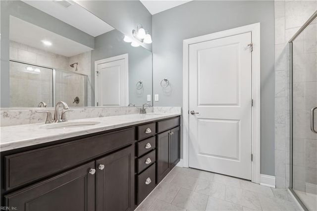 204 Thornwood DR, Suffolk, VA 23435