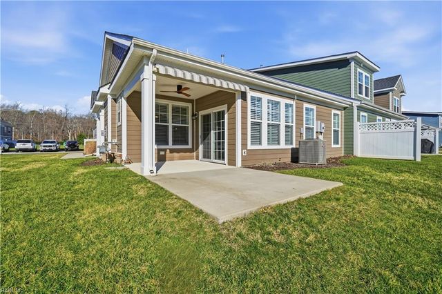 204 Thornwood DR, Suffolk, VA 23435