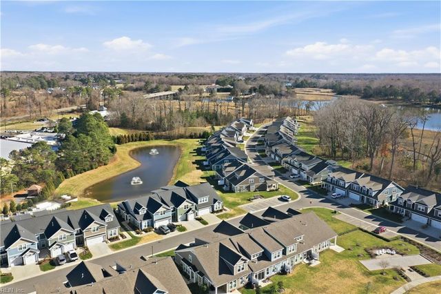 204 Thornwood DR, Suffolk, VA 23435