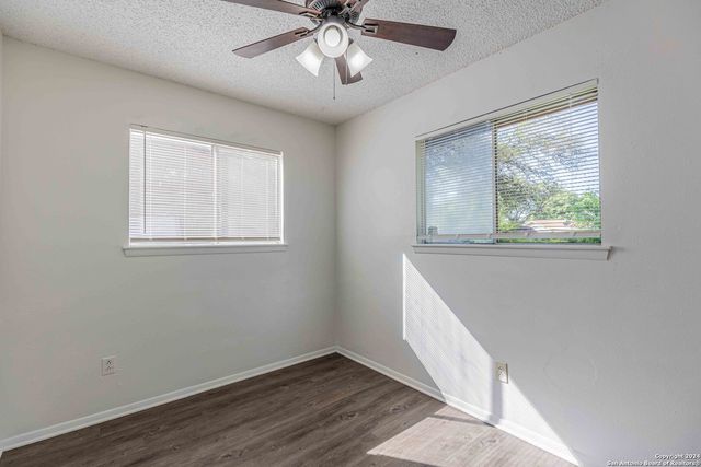 4910 TENNYSON DR, San Antonio, TX 78217