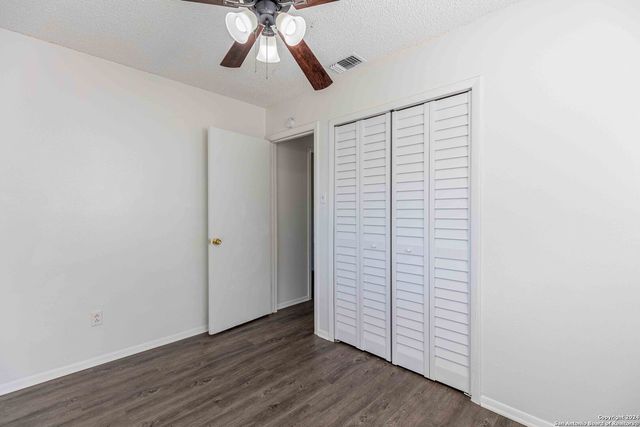 4910 TENNYSON DR, San Antonio, TX 78217