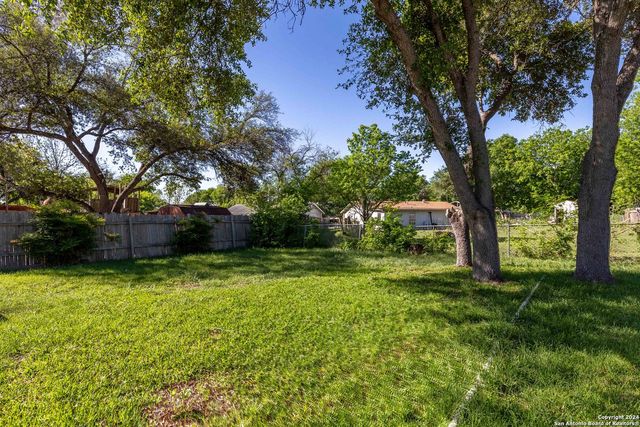 4910 TENNYSON DR, San Antonio, TX 78217