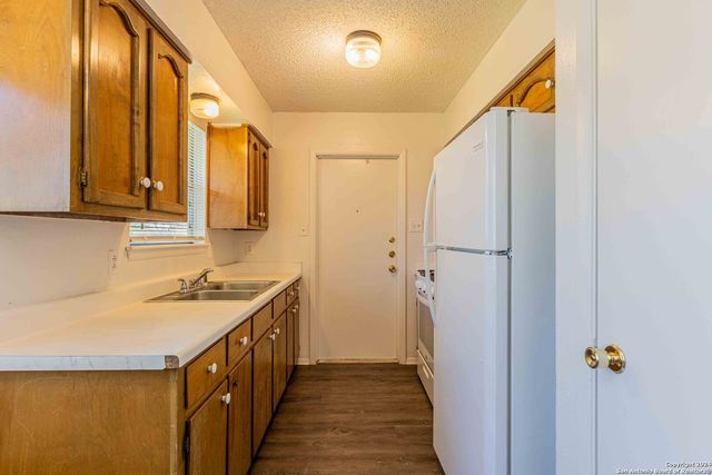 4910 TENNYSON DR, San Antonio, TX 78217