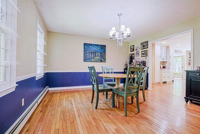 19 Winterberry Drive, Amherst, NH 03031