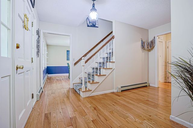 19 Winterberry Drive, Amherst, NH 03031
