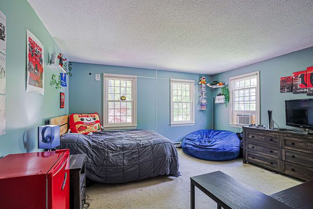 19 Winterberry Drive, Amherst, NH 03031