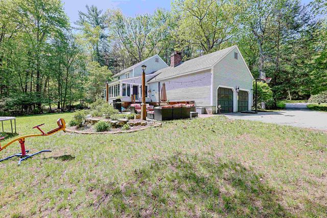 19 Winterberry Drive, Amherst, NH 03031