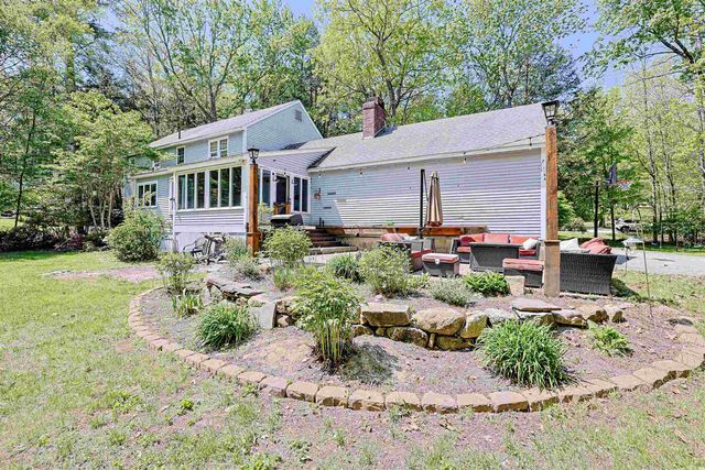 19 Winterberry Drive, Amherst, NH 03031