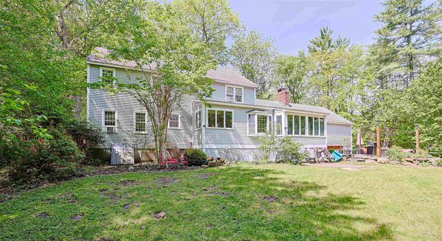 19 Winterberry Drive, Amherst, NH 03031