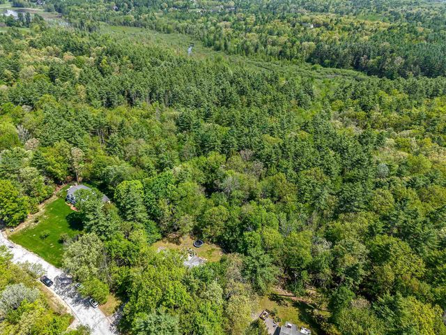 19 Winterberry Drive, Amherst, NH 03031