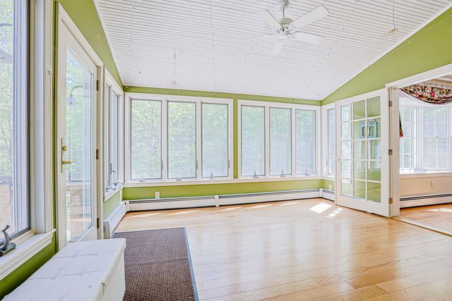 19 Winterberry Drive, Amherst, NH 03031