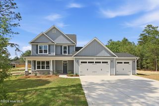260 Twisted Pine Drive, Aberdeen, NC 28315