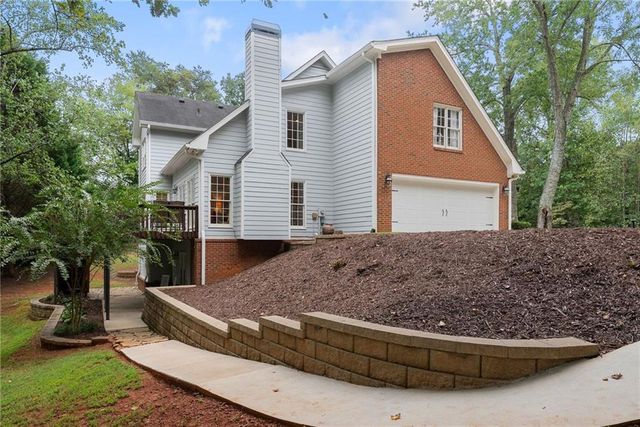 4649 Windsor Drive, Flowery Branch, GA 30542