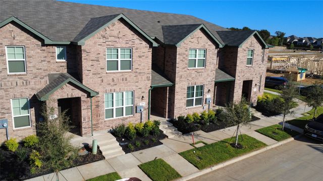 229 Wagon Spoke Way, Fort Worth, TX 76120