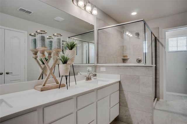229 Wagon Spoke Way, Fort Worth, TX 76120