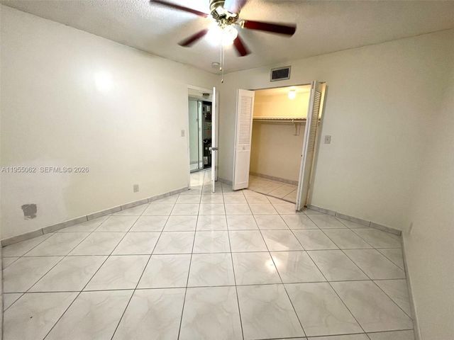 4191 NW 41st St 418, Lauderdale Lakes, FL 33319