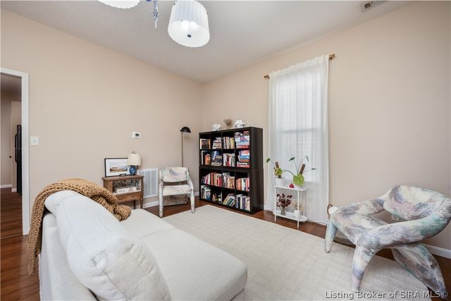 2106 Beeler Street, New Albany, IN 47150