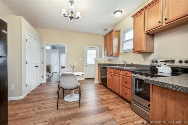 2106 Beeler Street, New Albany, IN 47150