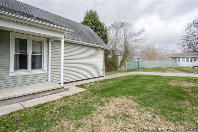 2106 Beeler Street, New Albany, IN 47150