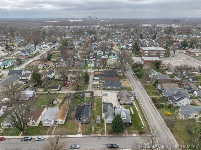 2106 Beeler Street, New Albany, IN 47150