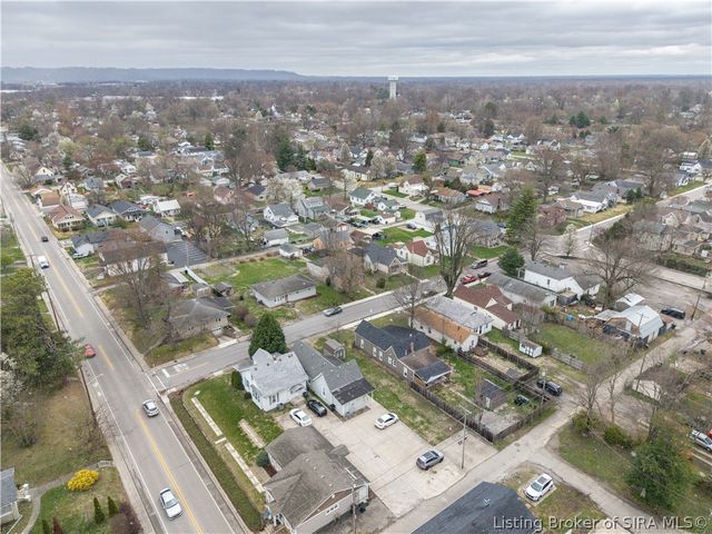 2106 Beeler Street, New Albany, IN 47150