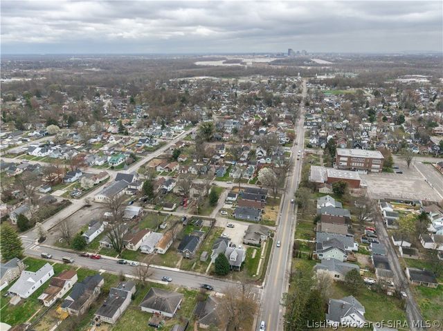 2106 Beeler Street, New Albany, IN 47150