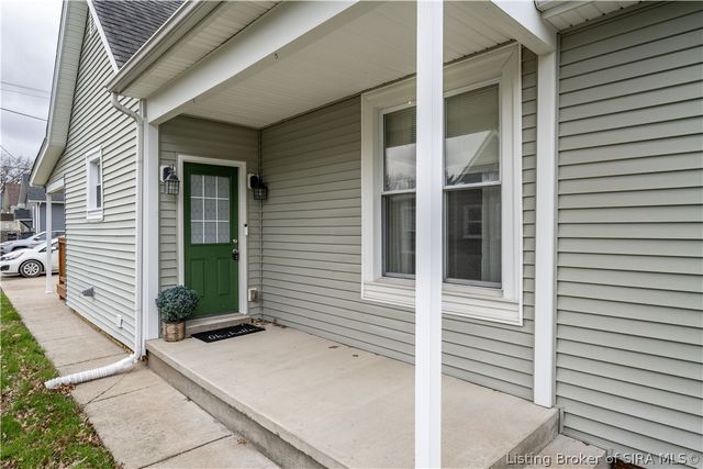 2106 Beeler Street, New Albany, IN 47150