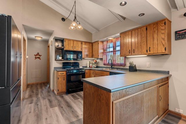 1076 GOSS AVENUE, Menasha, WI 54952