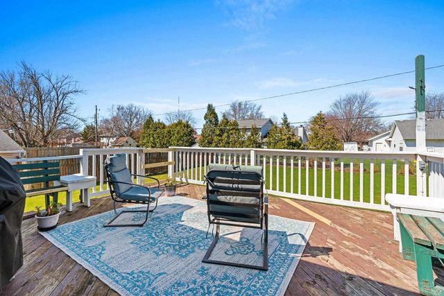 1076 GOSS AVENUE, Menasha, WI 54952