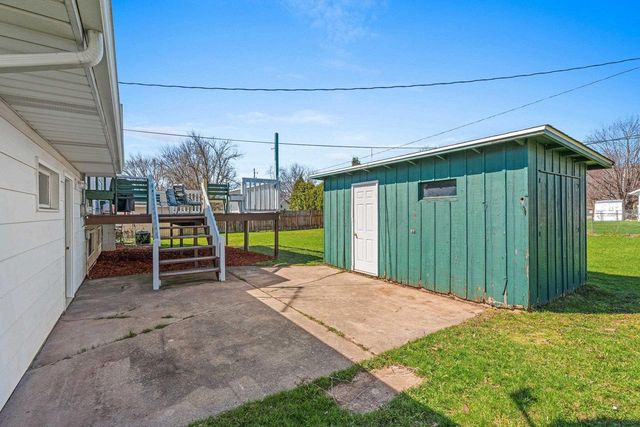 1076 GOSS AVENUE, Menasha, WI 54952